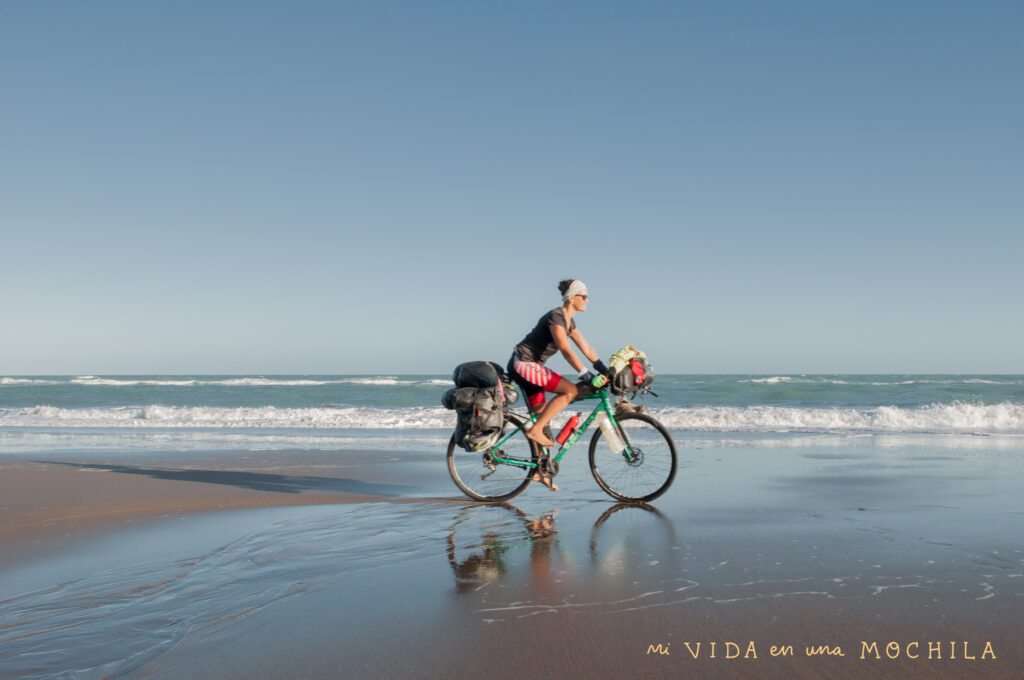 consejos para viajar en bici por la playa